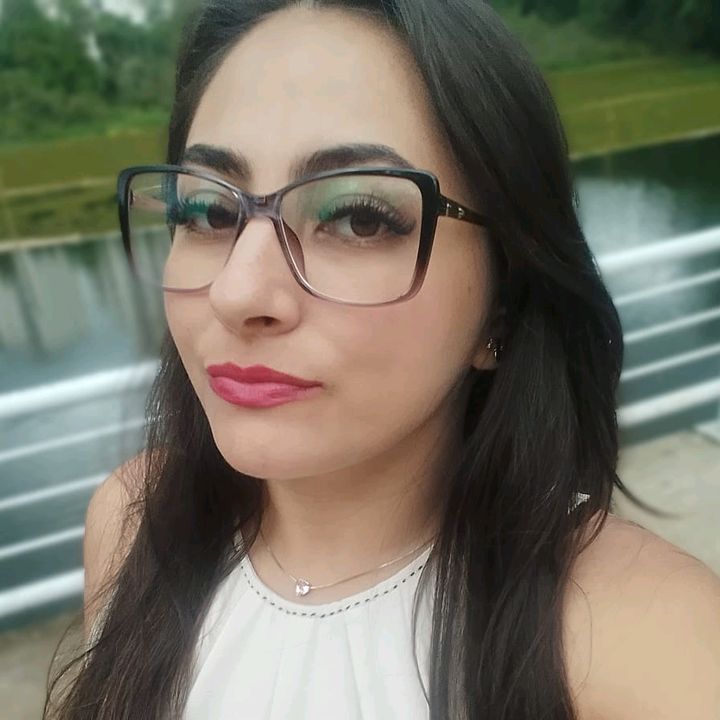 Bruna Bezerra