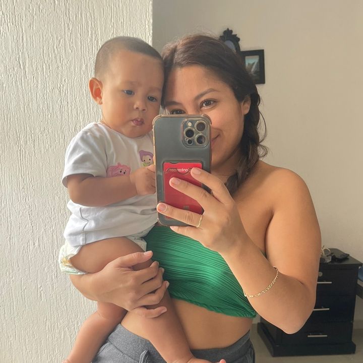 Una mamá con su bebé
