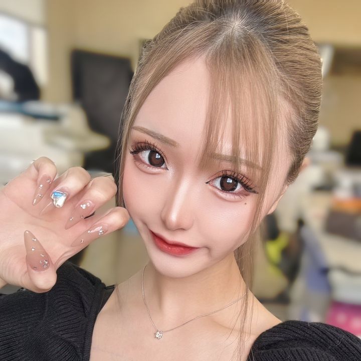 𝐻𝑖𝑛𝑎❤︎