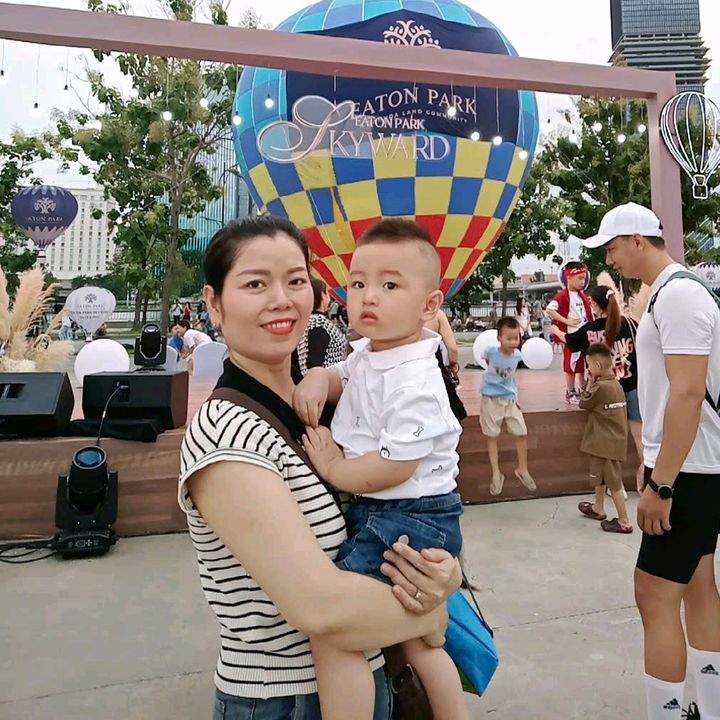 Hoa Trần