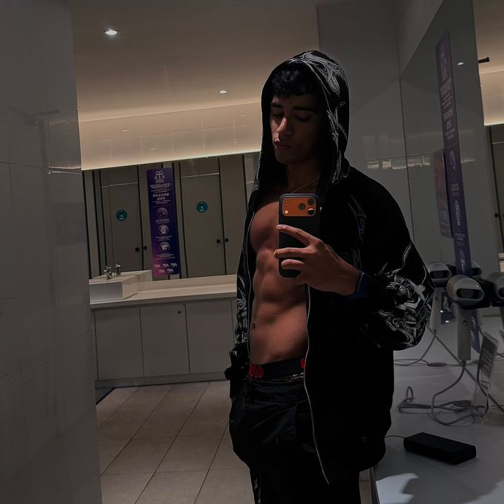 nik🧿