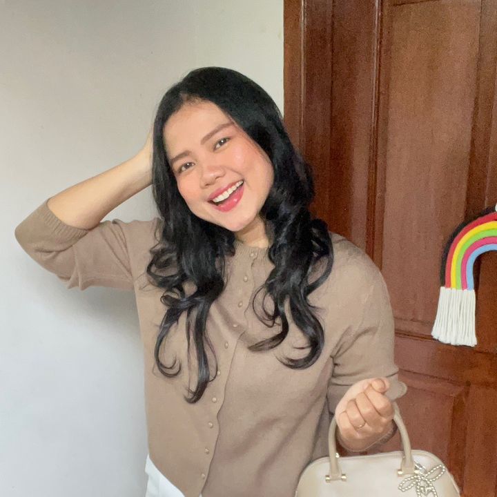 christine.outfit