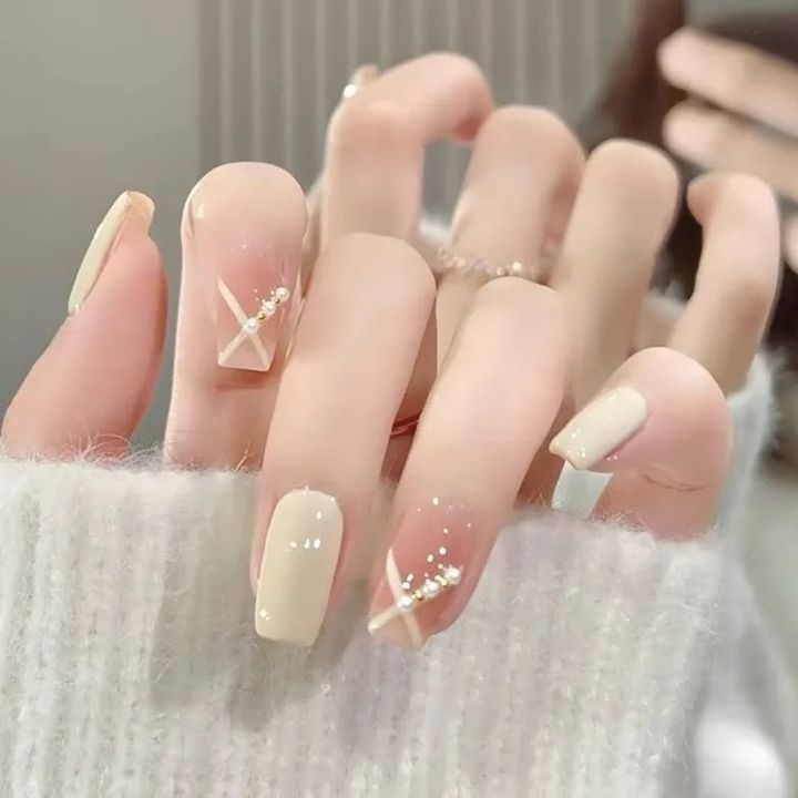 Táo Và Mích Lấy Khoé