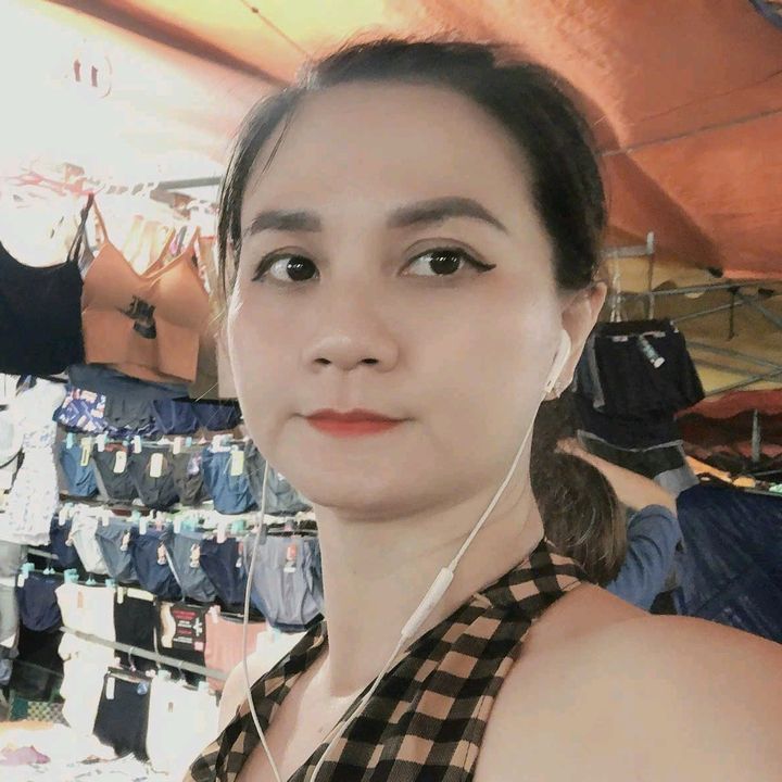 Trang đồ lót