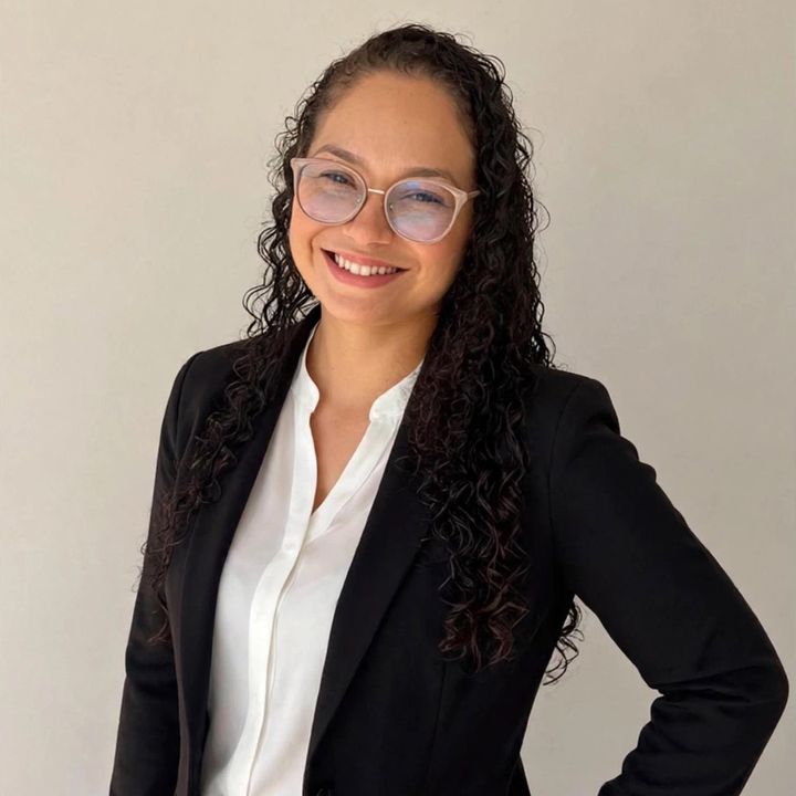 Thaís-creator