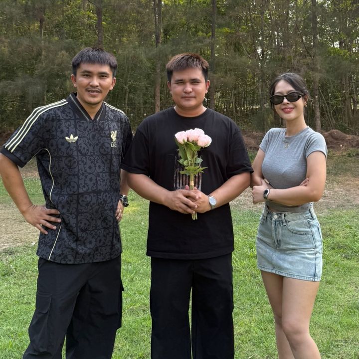 บักจ่อย แฝดหมู่เท่ห์