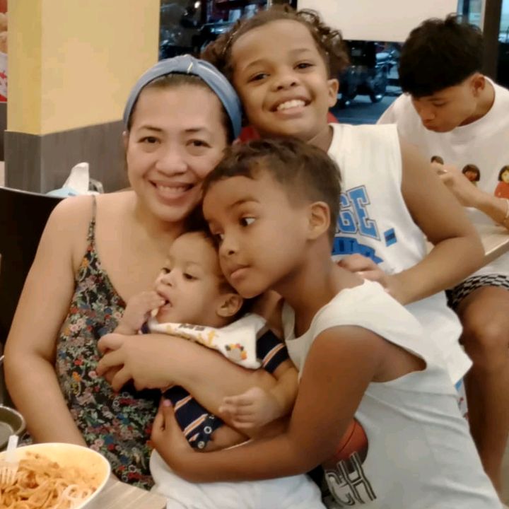 kateymomof3boys