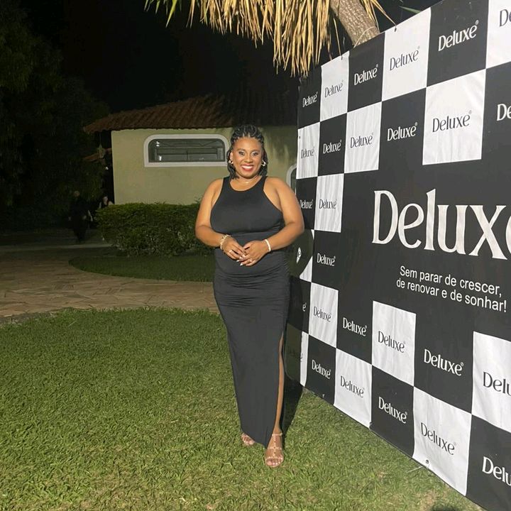 Dra. Carolina Santos