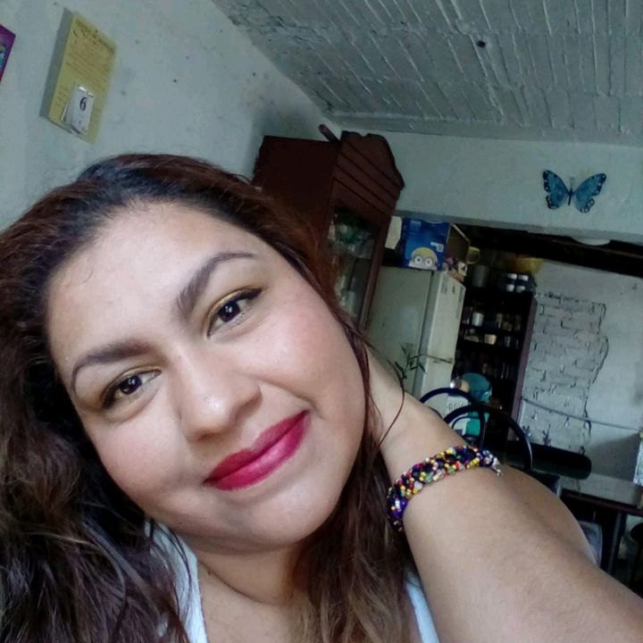 alma reyes