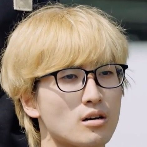 田村シュンス