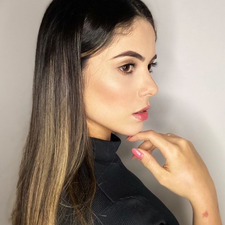 AnaBelly | Creator