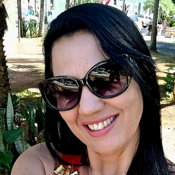 Cida Melo