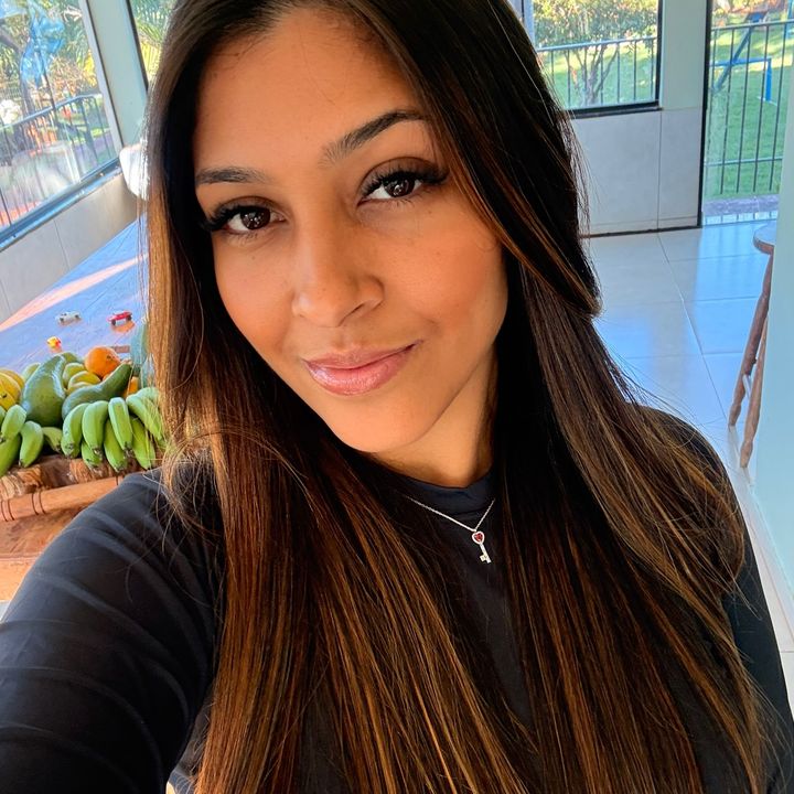 Camila Pires
