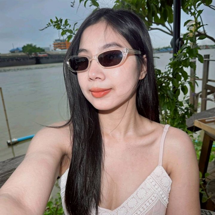 ป๊อปปี้หิ้วหน่อย