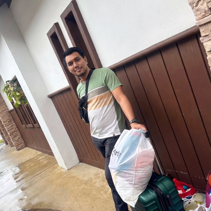 Nizam’s shop