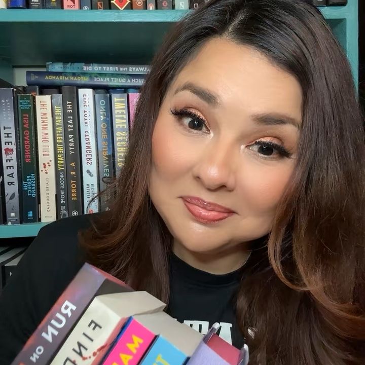 📚Suz Renee Reads 📚