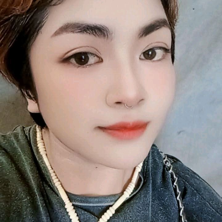 หนิง อาก้า