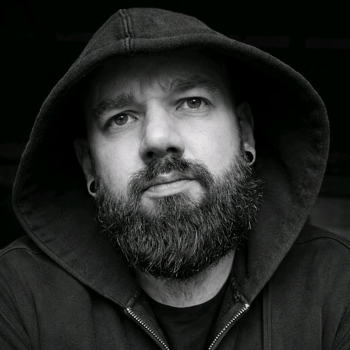Między Dwoma Światami