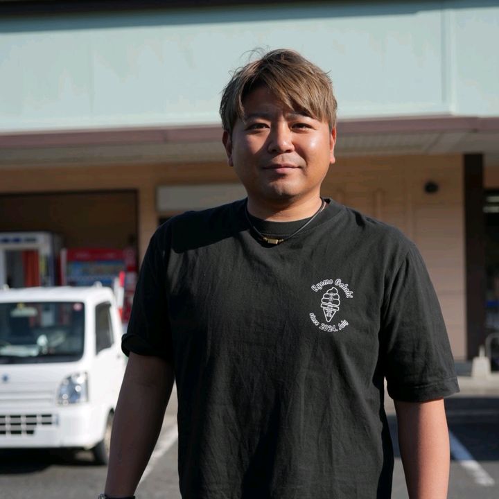 5000人からフォローされないとオープンできないアイス屋