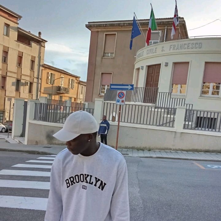 brandon🇨🇲😉🇮🇹....