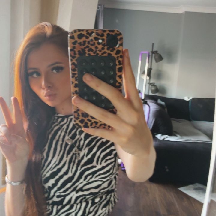 👸🏽