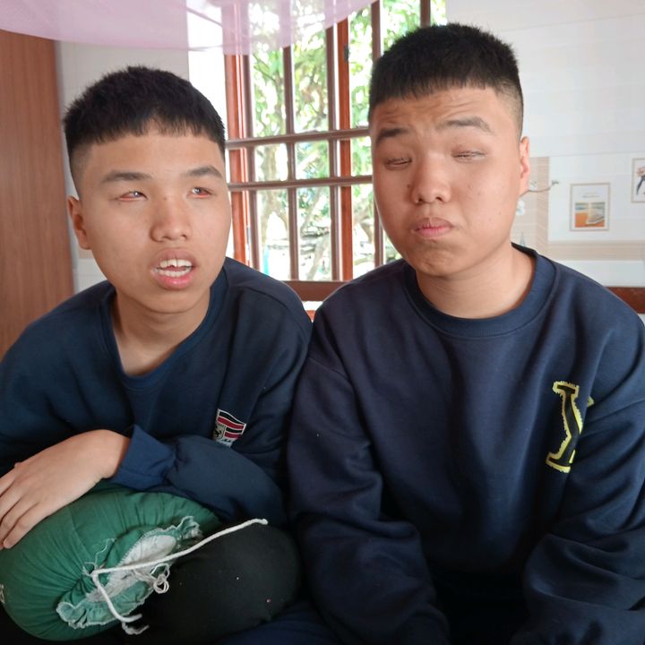 Đạt hồn nhiên