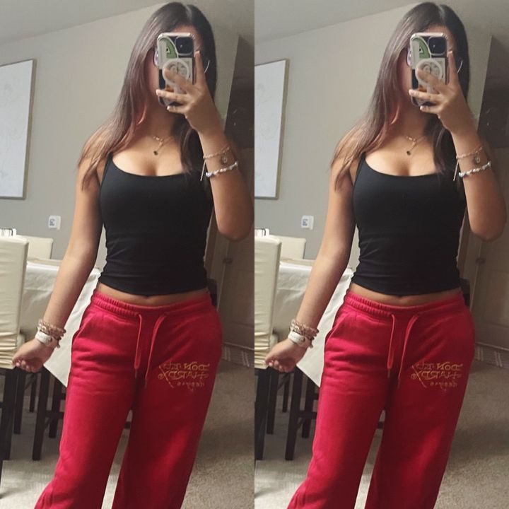 𝒞