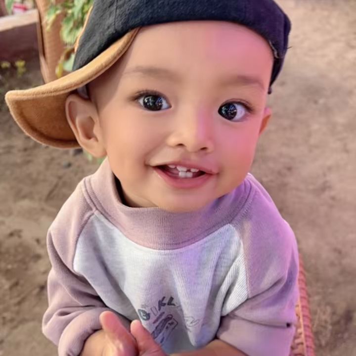 Ama Khalid