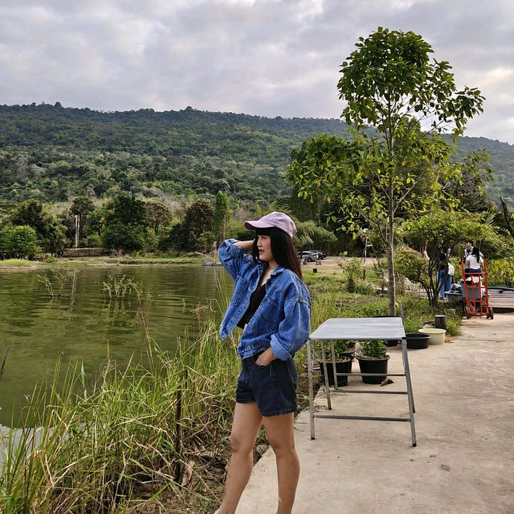 จัดโปร..ลดหนัก😚👜💼💶💵🌧️🙏