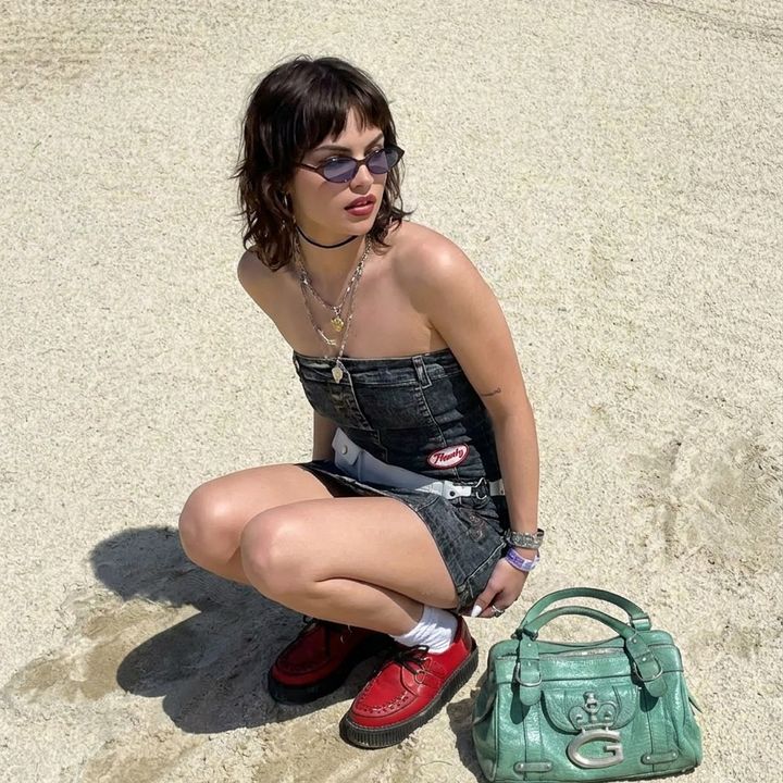 Aria Wears It