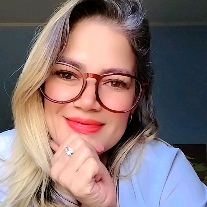 Dra. Prikito (Denise Cunha)