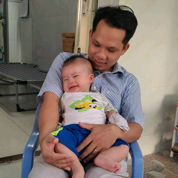 Tom tập bán hàng