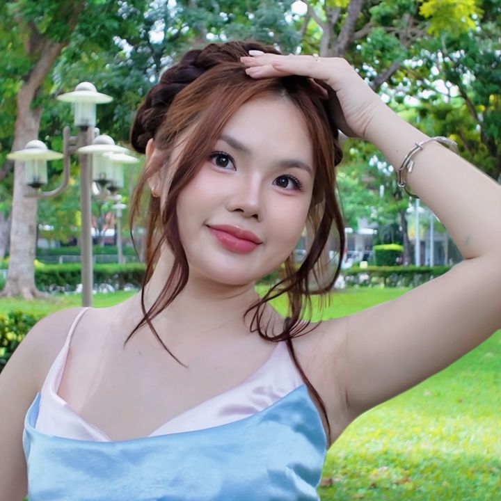 THUỲ VY 🍏🍋🟩