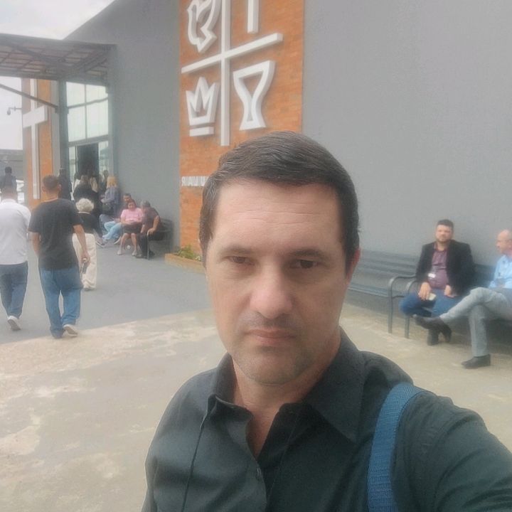 Pr. Tiago Galli