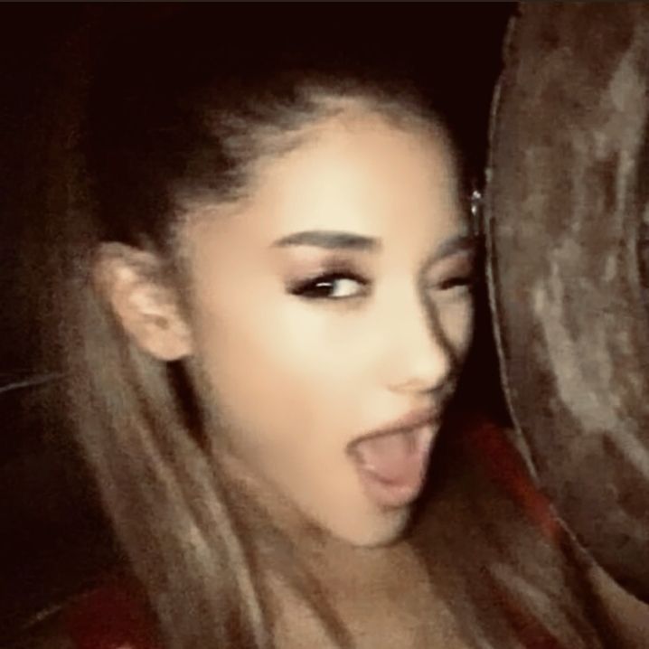 𝓢𝓲𝓶𝓸𝓷𝓮🩷