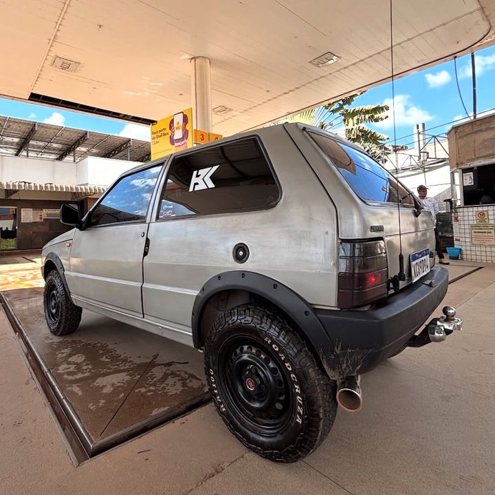 Uno_4X4