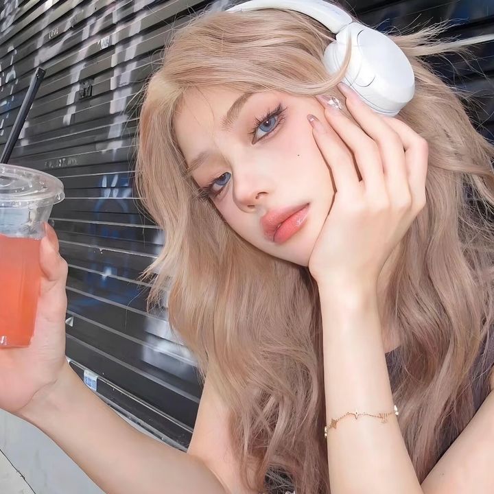 ZinniaGlow