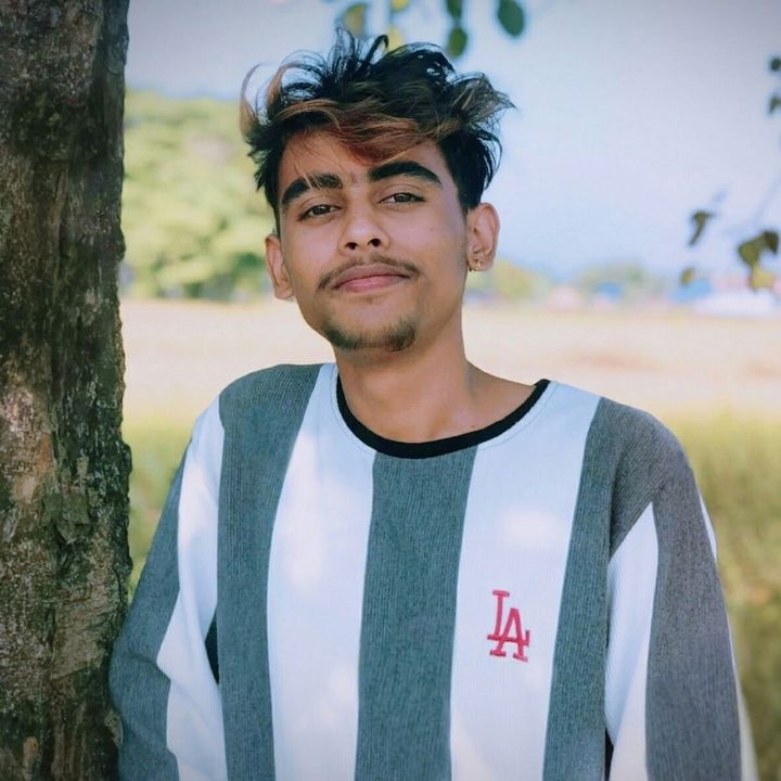 Anuj Acharya🐘