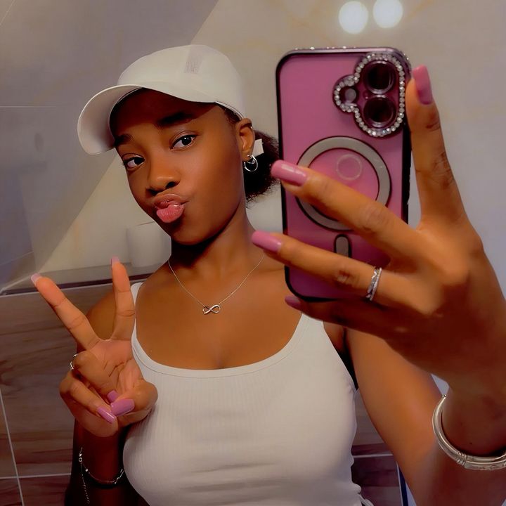 unique_dijah