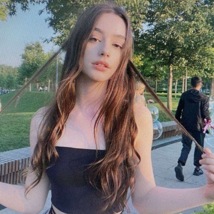 Ava-