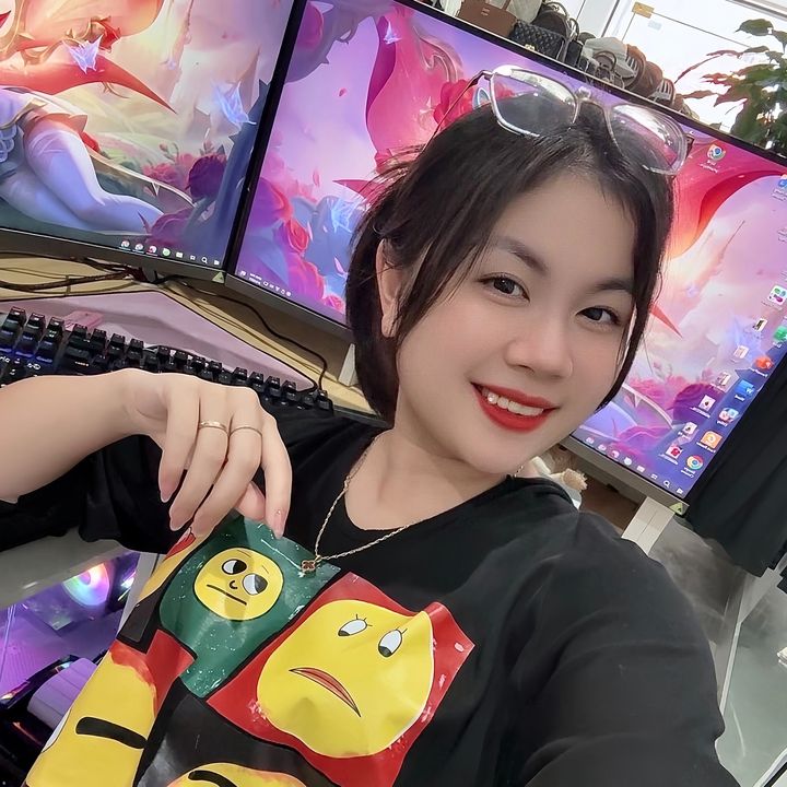 Tuyết Nhi Đây 😊