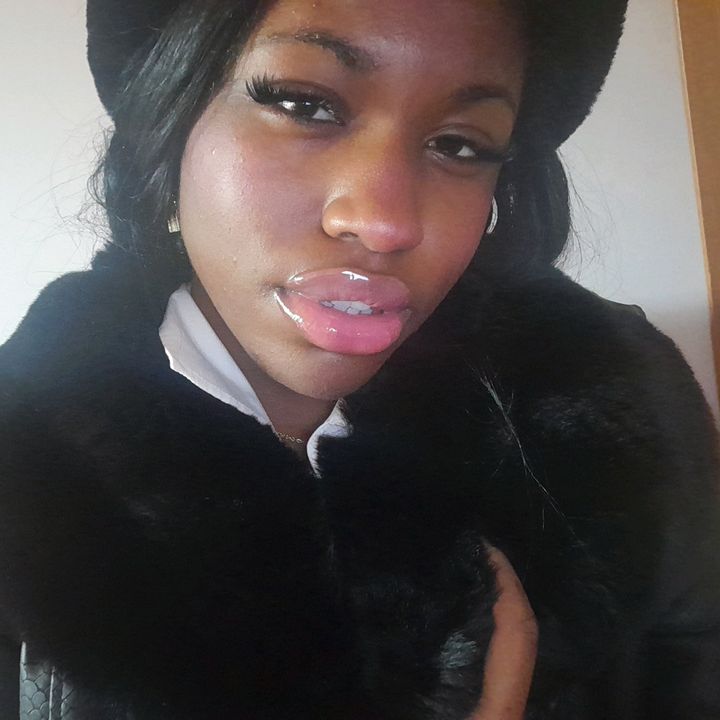 D I V I N E 💋