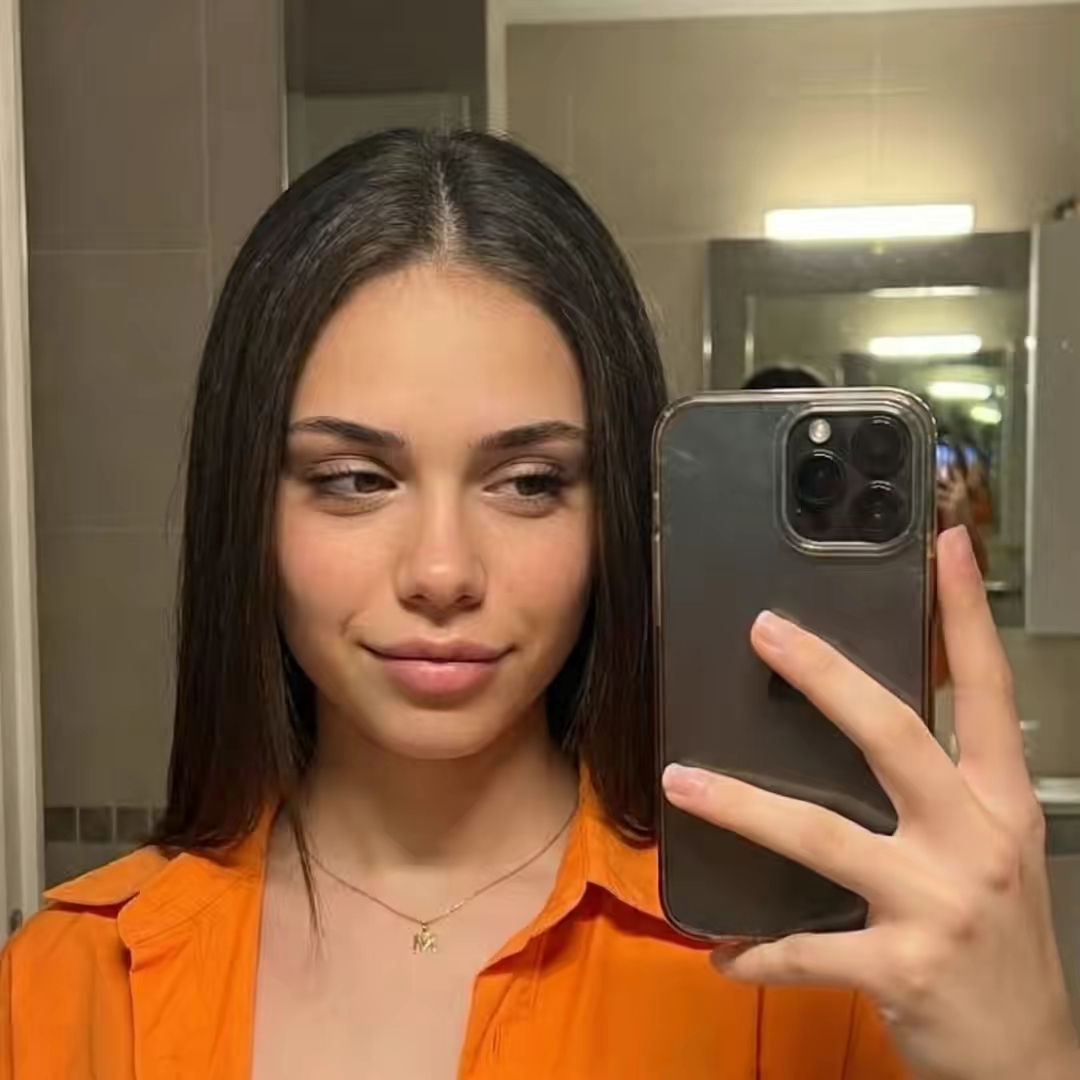 Ava 🤍