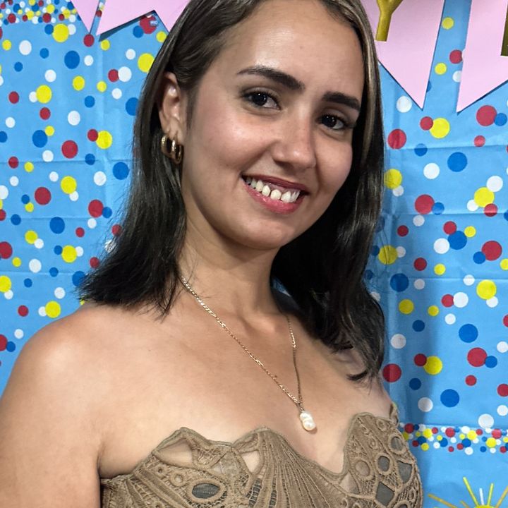 Gretel Aguilar-Digital Creator