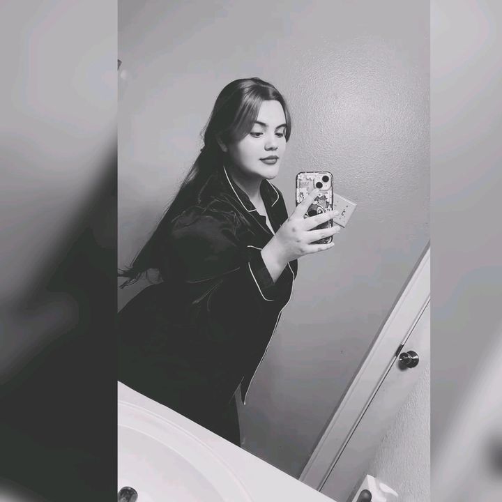 Kristel_🇭🇳🎀🐍