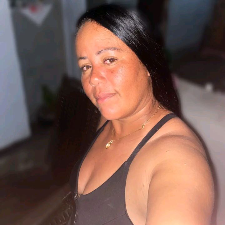 Aleane souza
