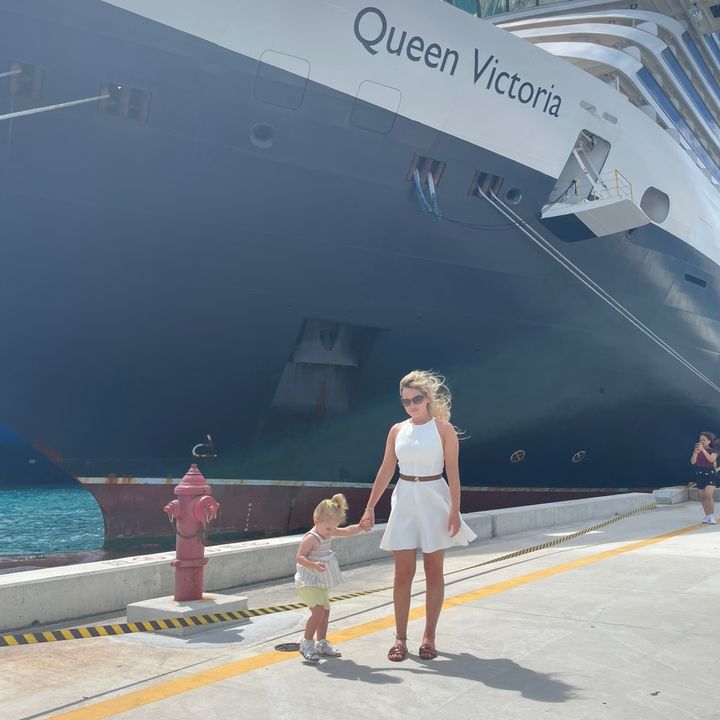 Kylie & Isla’s LifeatSea 🌊🚢