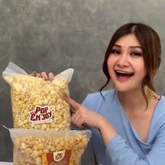GROSIR SNACK LARISSA