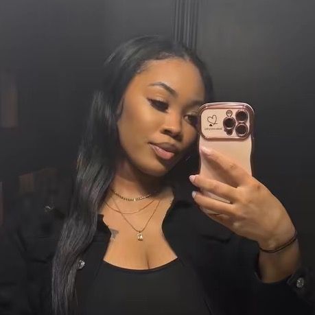 Dina 🍒