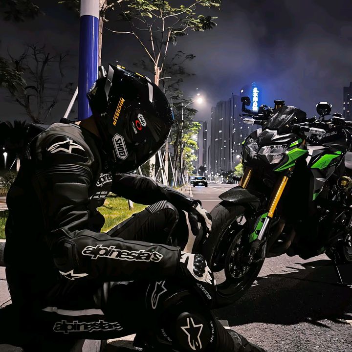 Night Rider 😎